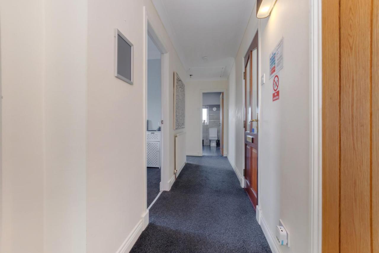 Beautiful 2 To 3 Bed Apartment With Stunning Views! Ayr Kültér fotó